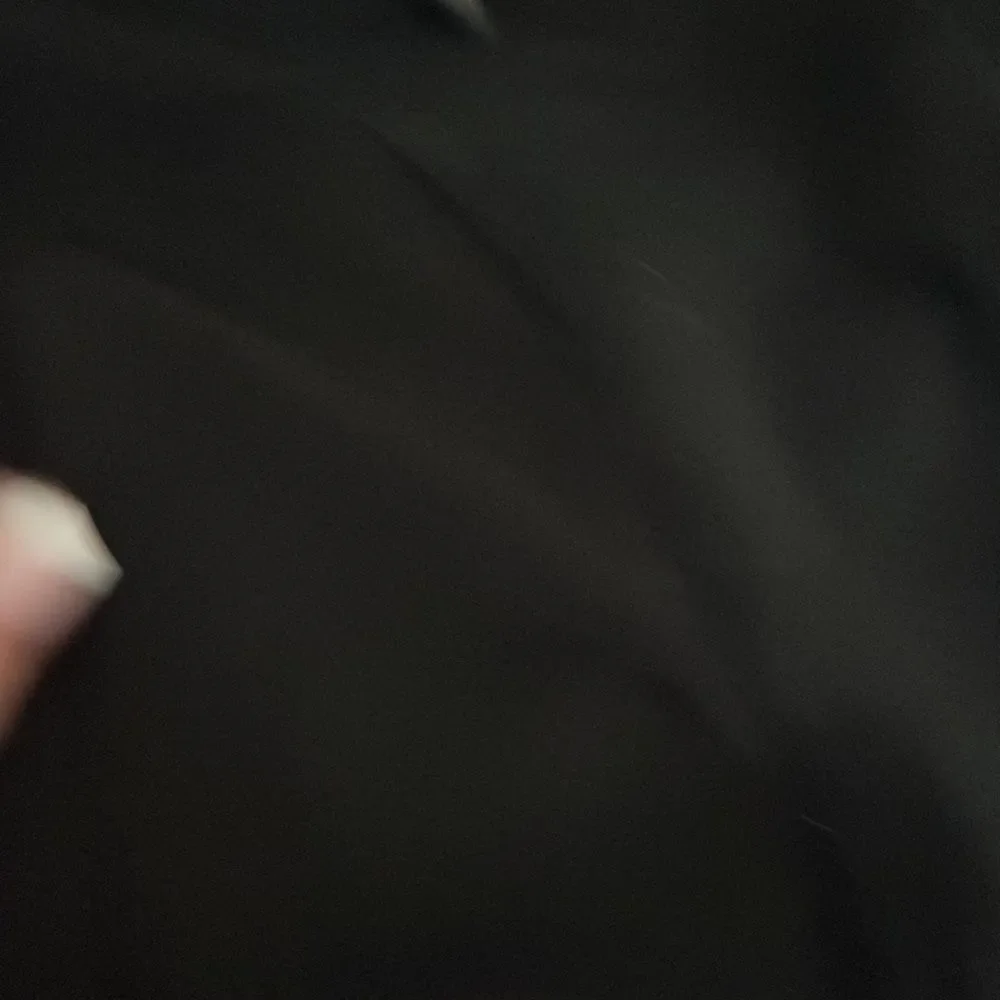 Lululemon black run pace crops, size 2 - Picture 3 of 4